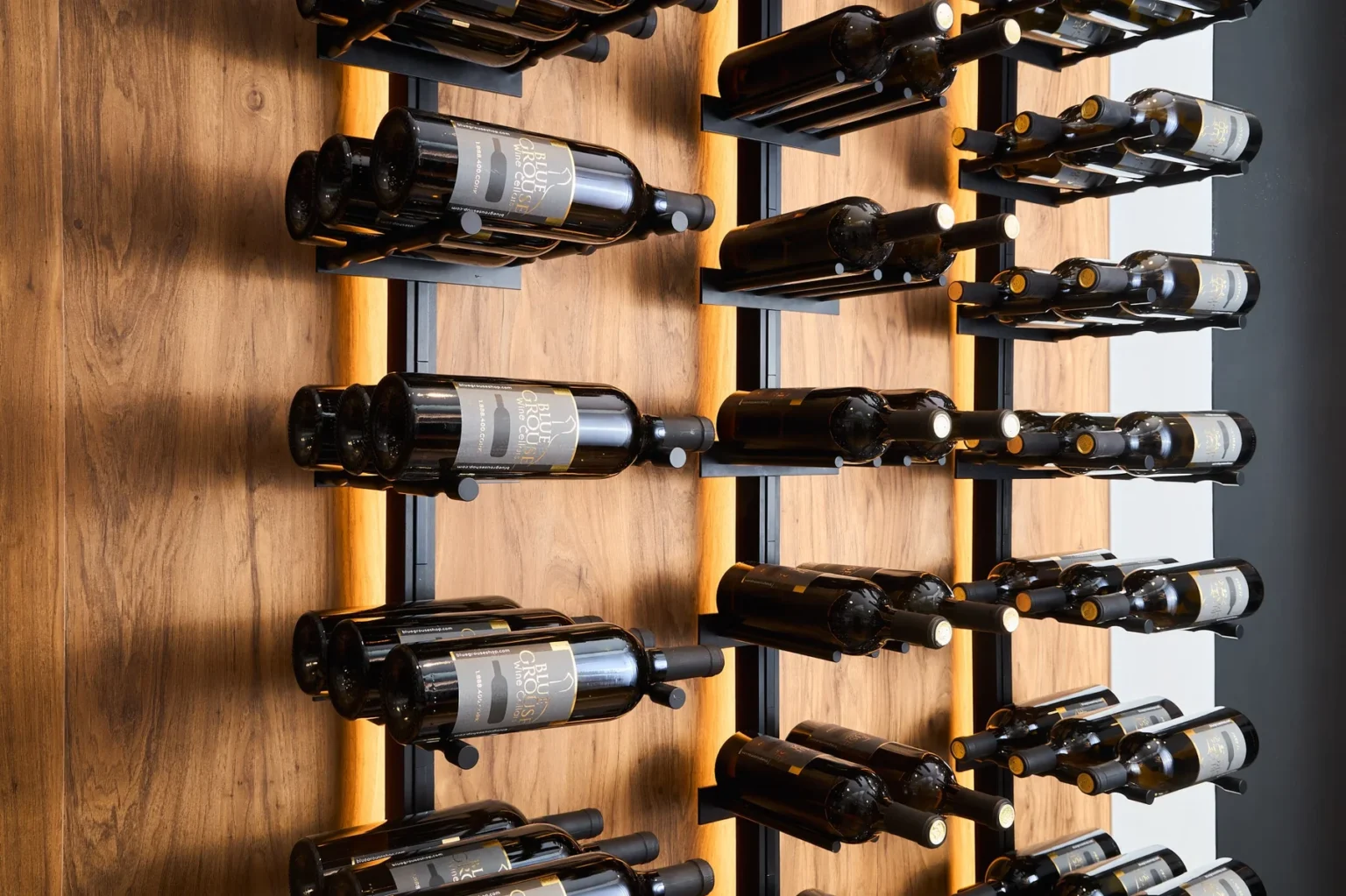 Close_up_of_V_Bar_Black_Wine_Rack-1536x1023
